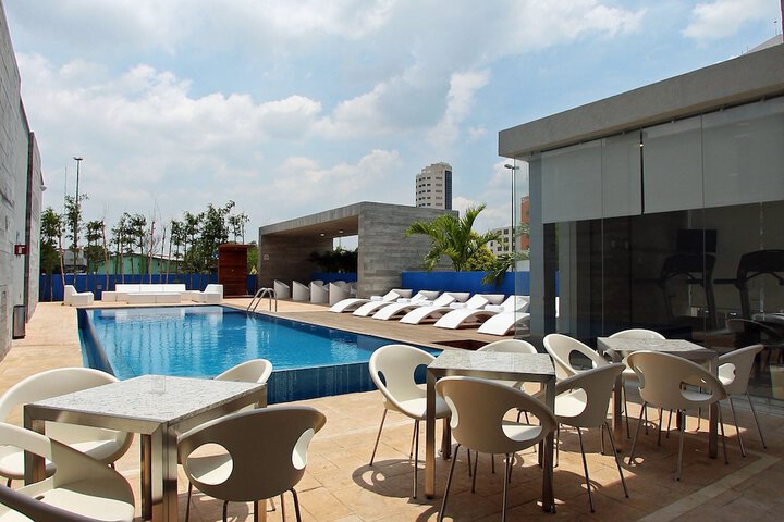 Pools & Facilities