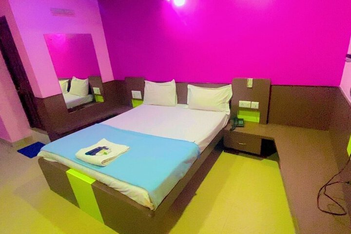 Room 15 of 35