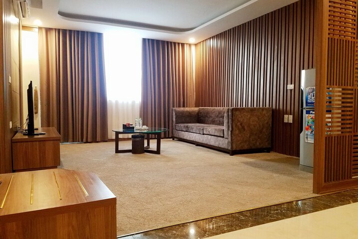 Room 13 of 111