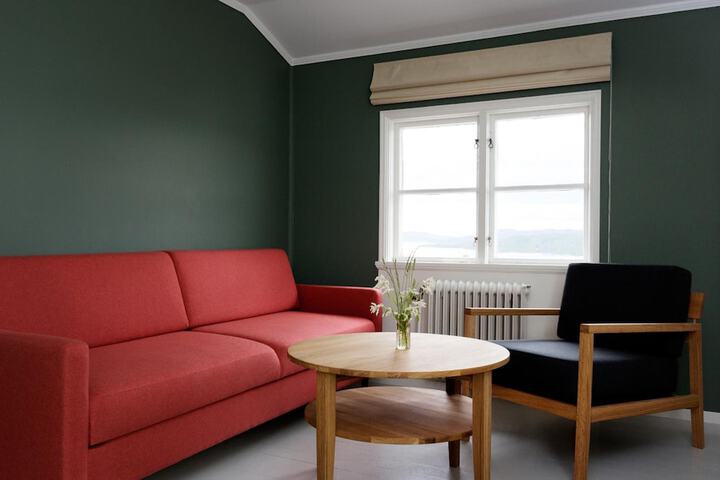 Room 13 of 40