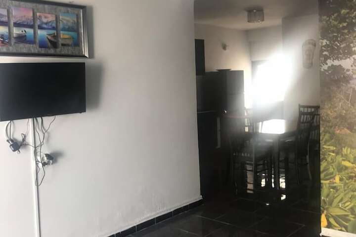 Room 27 of 63