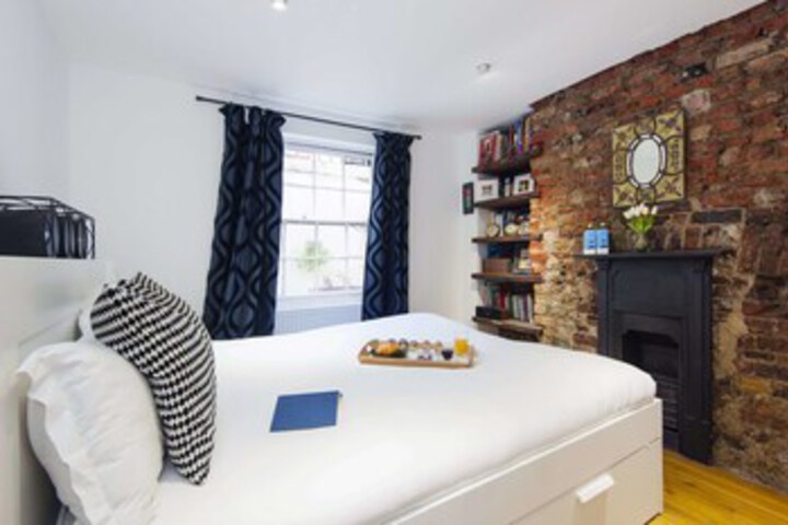 Room 15 of 24