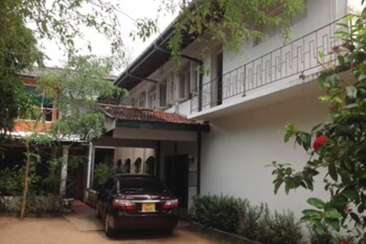 Lake Side Hotel Anurradhapura