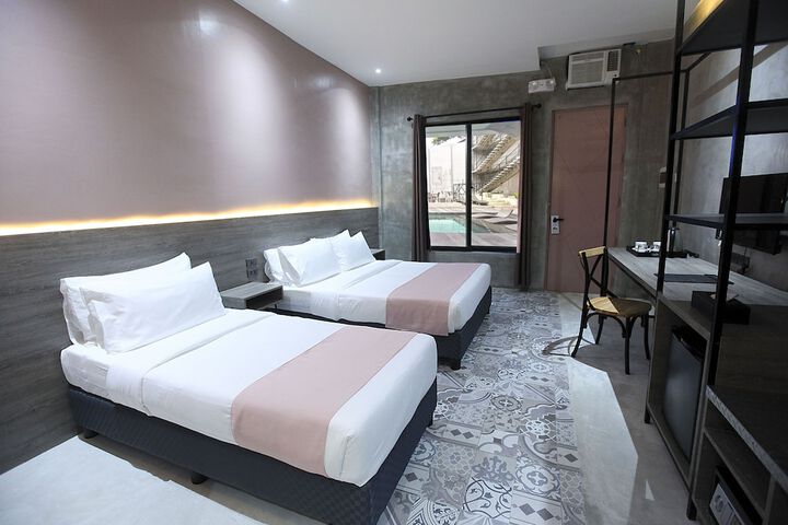 Room 15 of 69