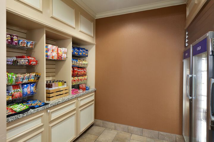 Snack bar