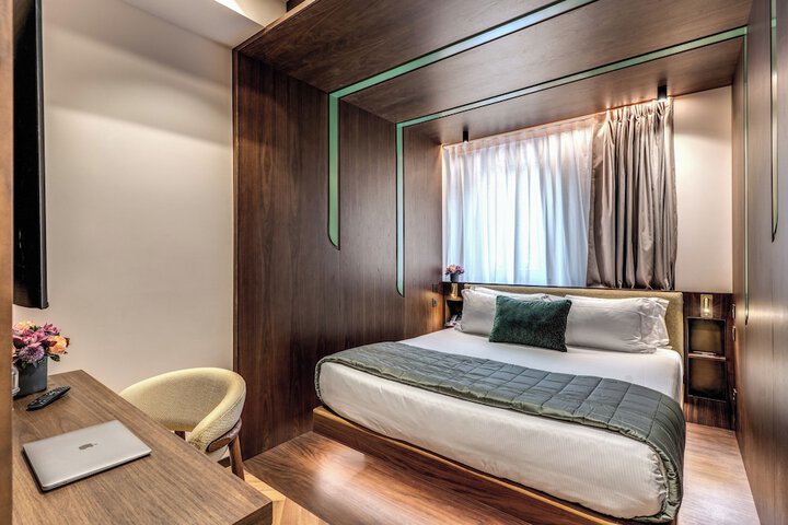 Room 51 of 85