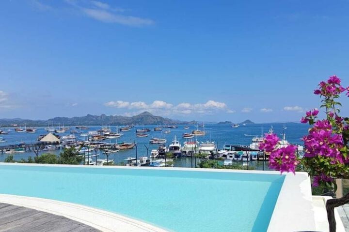 Exterior of OhJulia Hotel Komodo