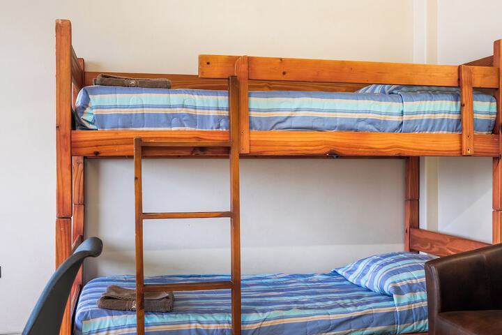 Room 35 of 223