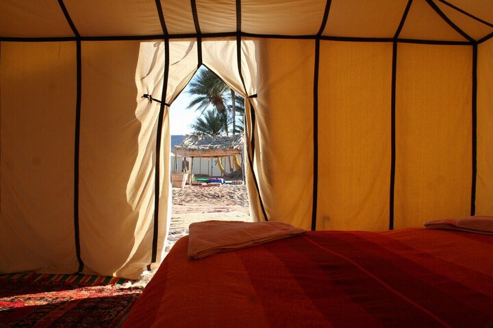 Room 4 of 27