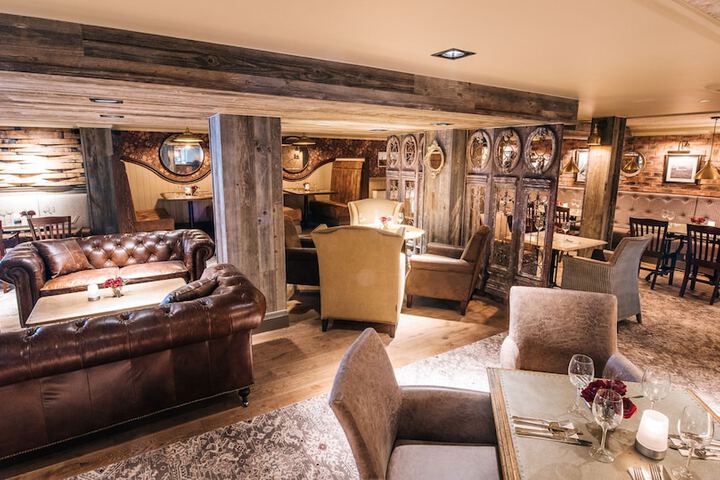 Lounge 59 of 66