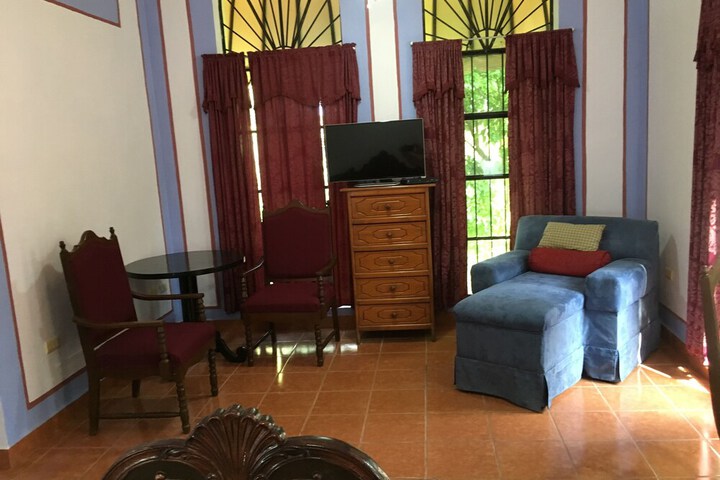 Room 35 of 106