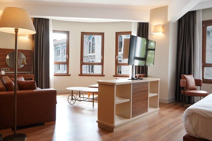Room 20 of 110