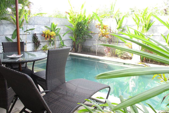 Pool Hotel