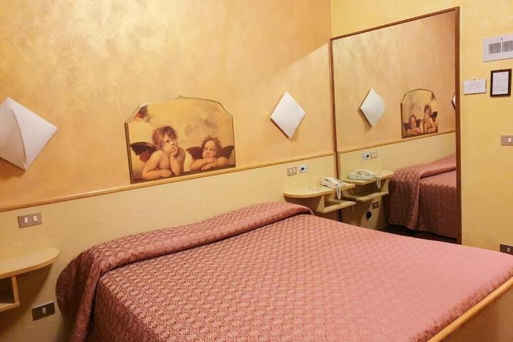 Room 7 of 46