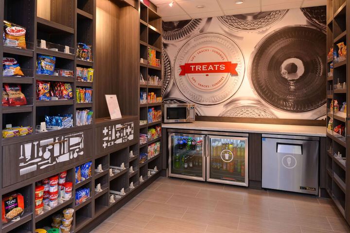 Snack bar