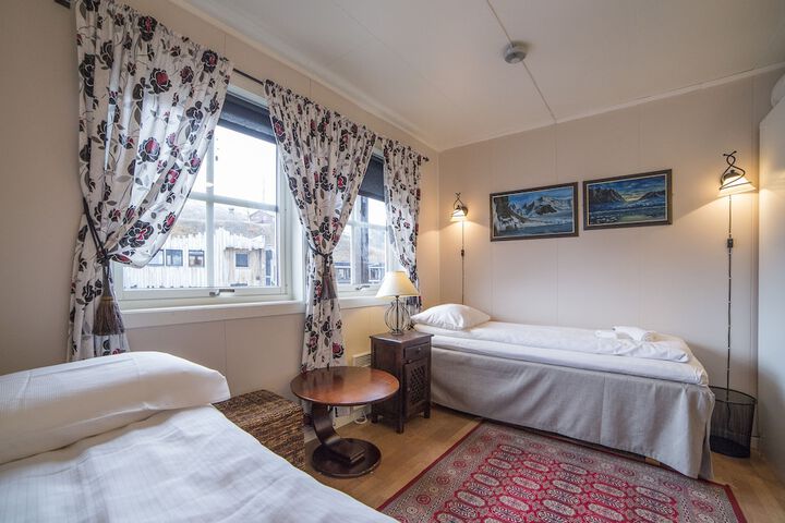 Room 12 of 56