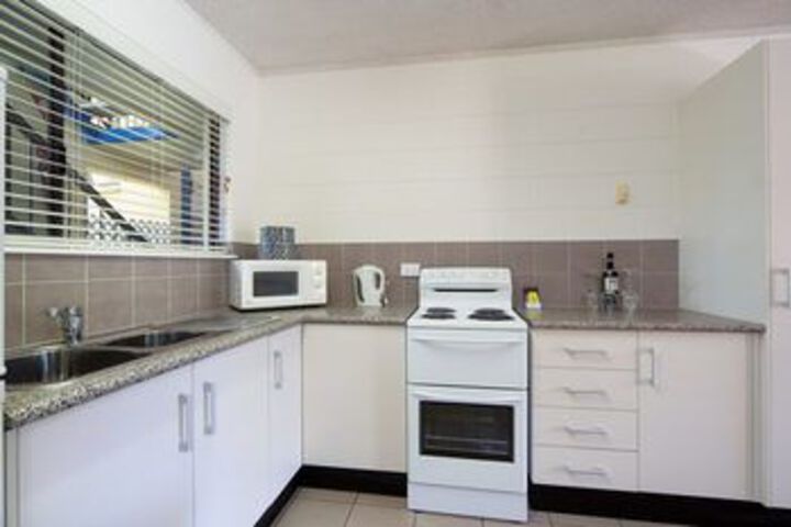 Room 5 of 7