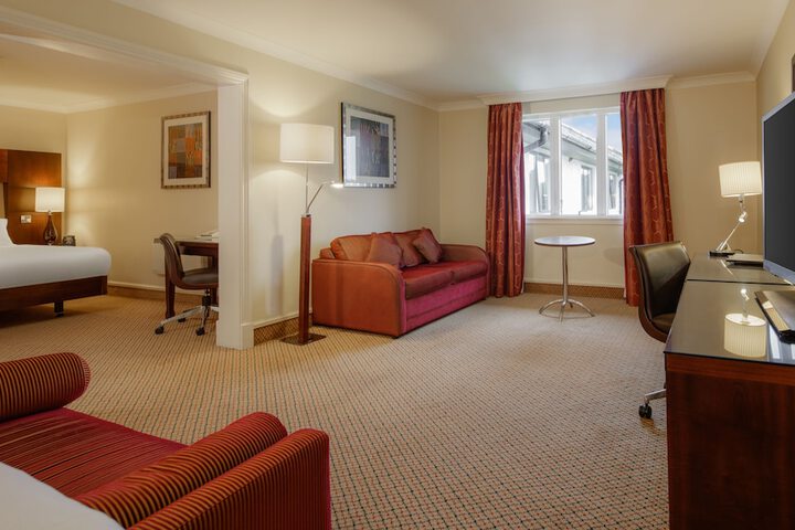 Room 20 of 204