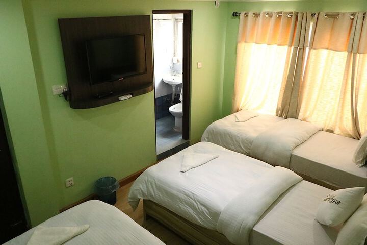 Room 8 of 39