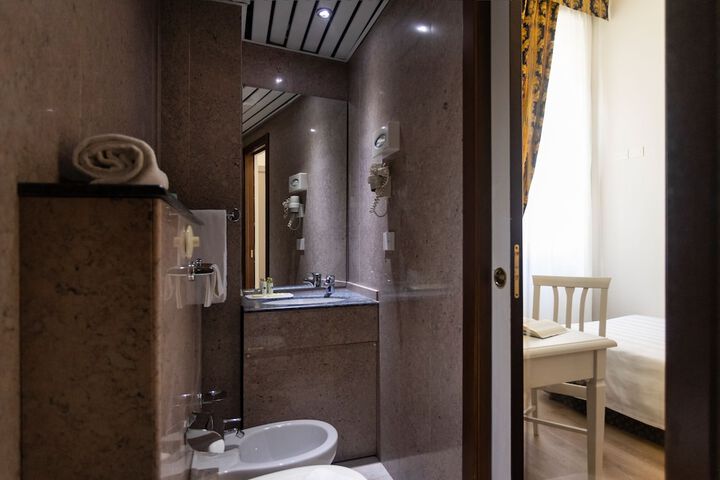Bathroom Interior Photo