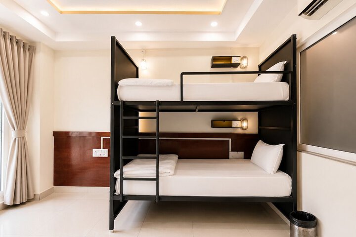 Room 13 of 53