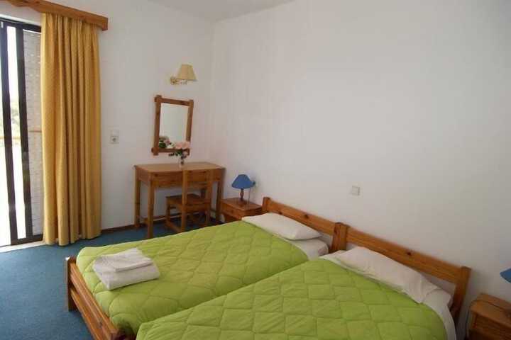 Room 11 of 26