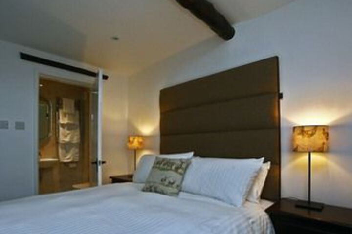 Room 28 of 56