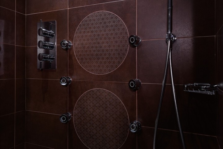 Room 47 of 61