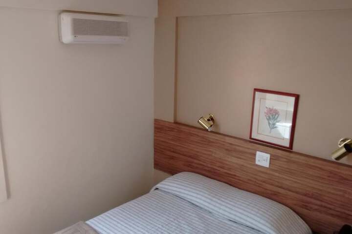 Room 21 of 44