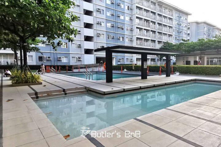 Pool 10 of 20