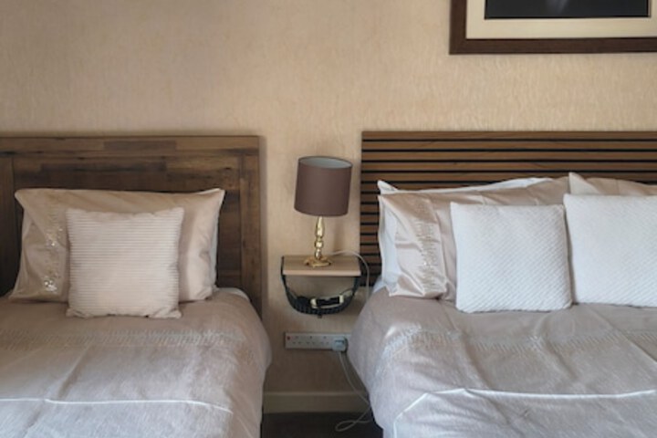 Room 100 of 184