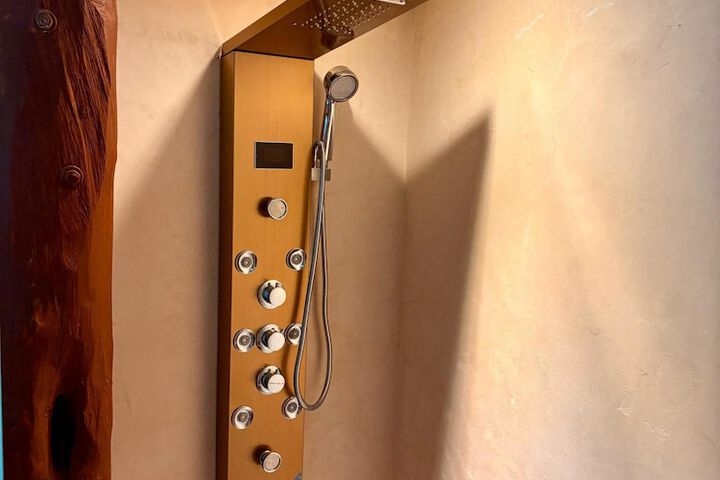 Room 45 of 70