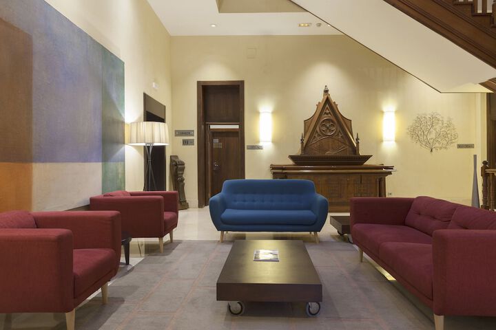Guest Lobby