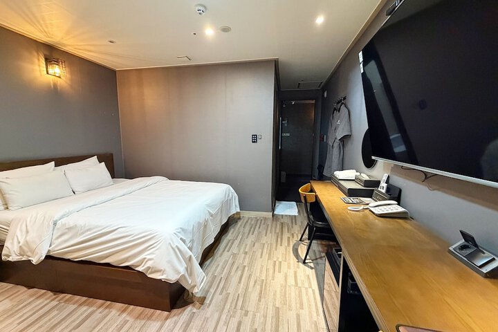 Room 41 of 73