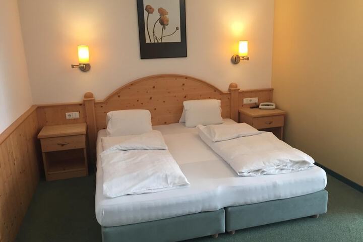 Room 20 of 52