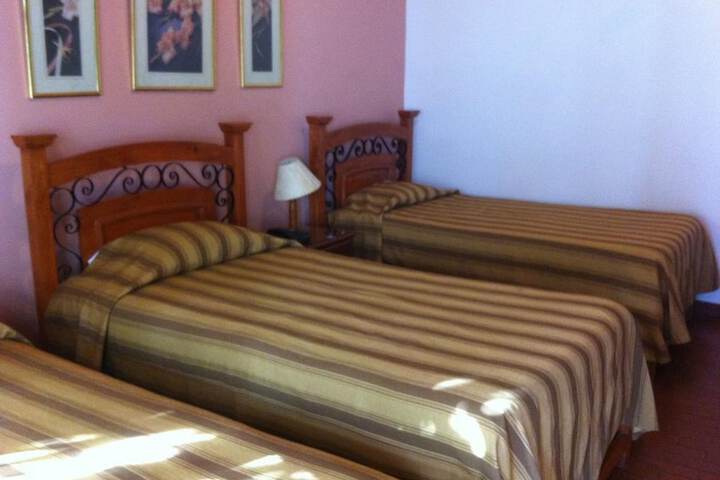 Room 8 of 30