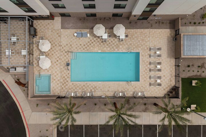 Pool 18 of 27