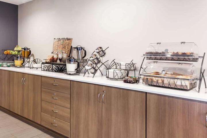 Breakfast/Coffee Service 61 of 71