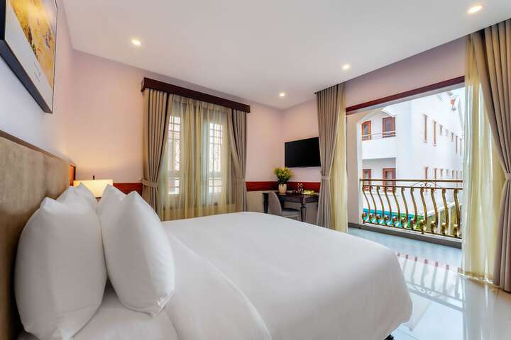 Room 5 of 31