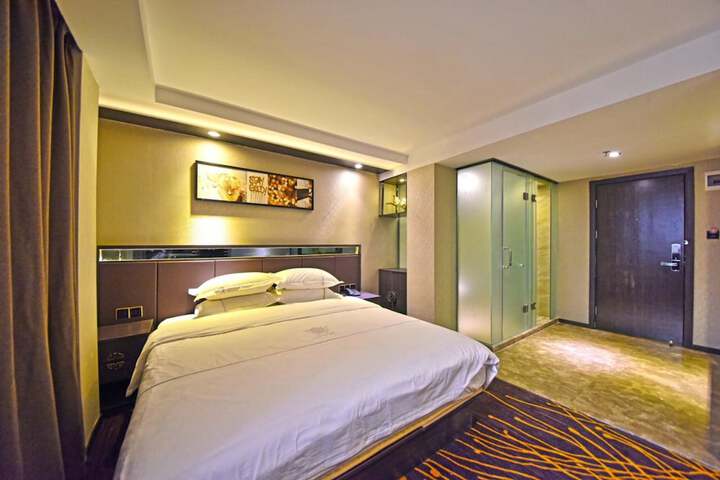 Room 7 of 53