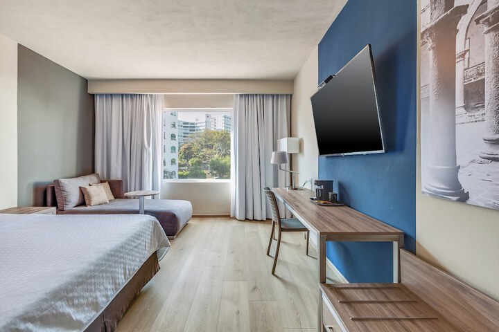 Room 15 of 86