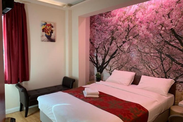 Room 4 of 26