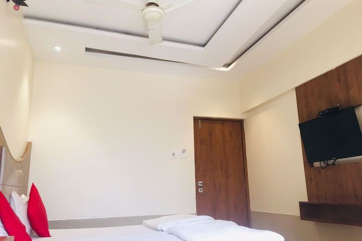 Room 43 of 90