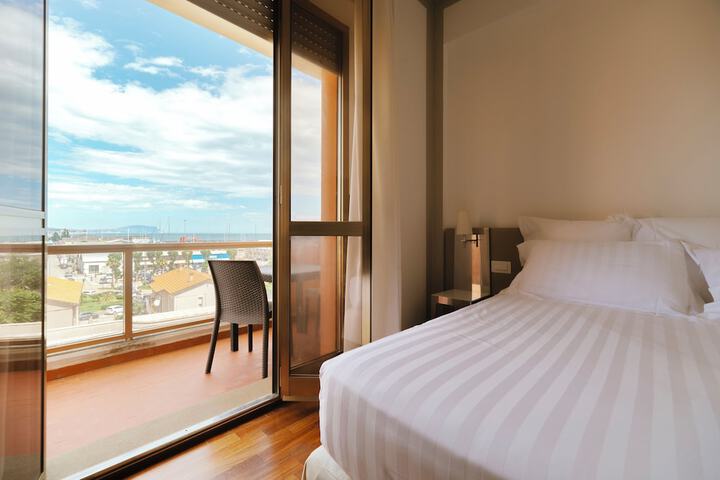 Room 26 of 74