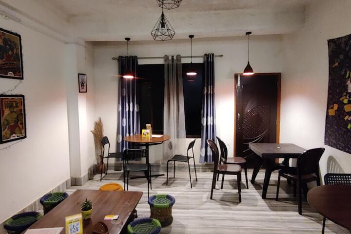 Room 4 of 7