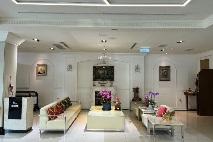 Reception hall