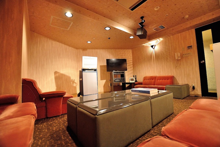 Room 26 of 49