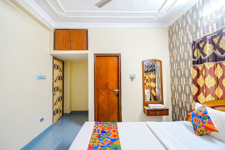 Room 16 of 27