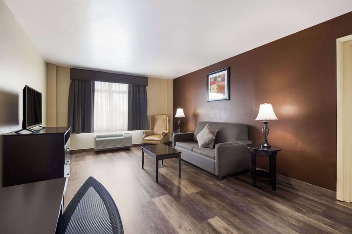 Double Accessible King Size Bed (12 of 20)