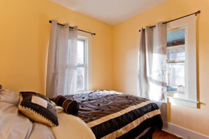 Room 26 of 33